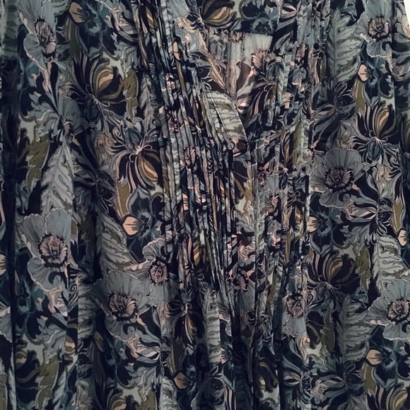 LIZ CLAIBORNE Sheer Blouse - Picture 2 of 8